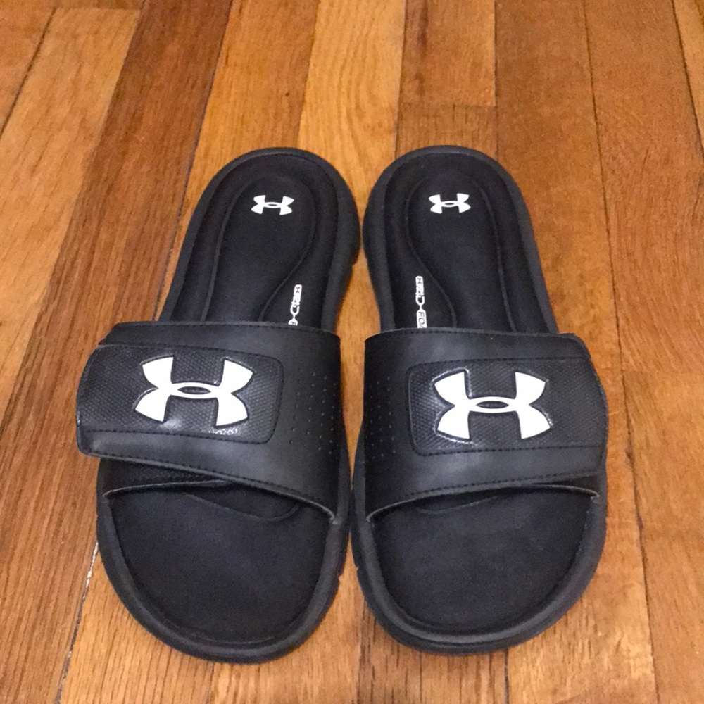 Under Armour Slides /